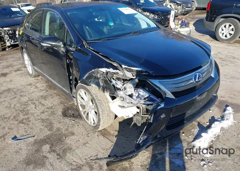 2010 Lexus Hs 250H Premium z USA, uszkodzony, nr VIN JTHBB1BA8A2019625